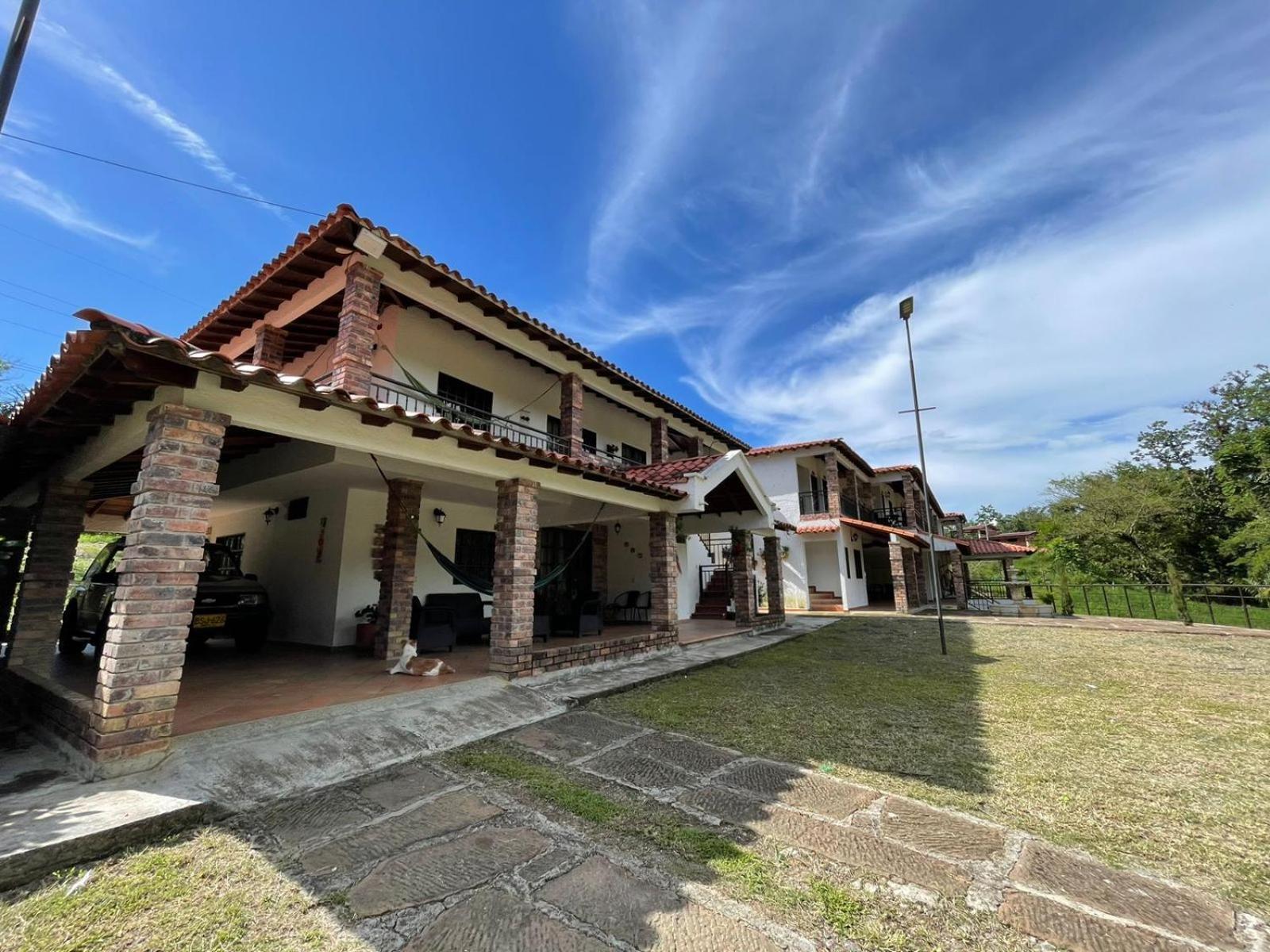 Rancho San Luis, Páramo Exterior foto
